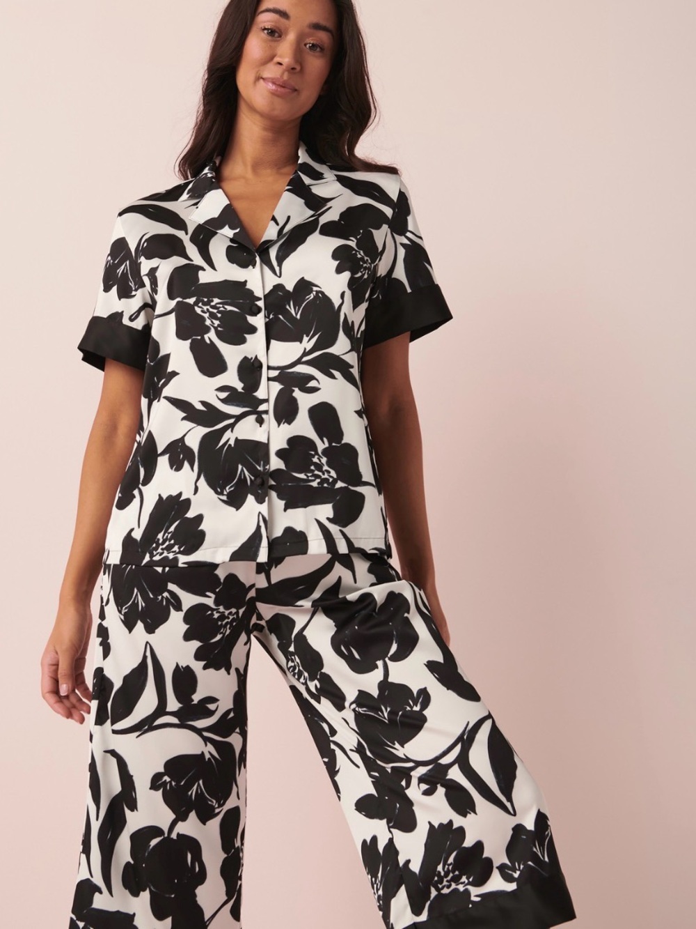 Nwot. La vie en rose two piece pajama set